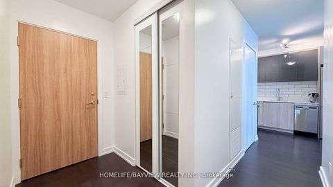 Photo 3 at 438 - 3100 Keele Street, CFB, Toronto