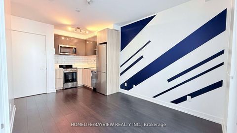 Photo 5 at 438 - 3100 Keele Street, CFB, Toronto