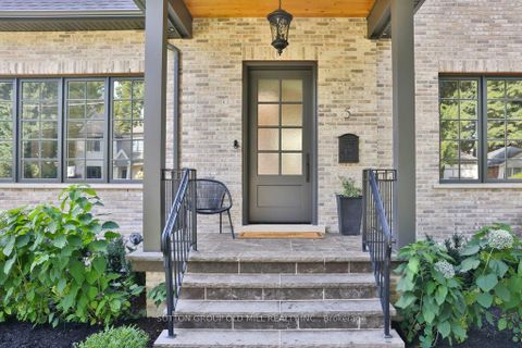Photo 3 at 5 Elderidge Avenue, Queensway, Toronto