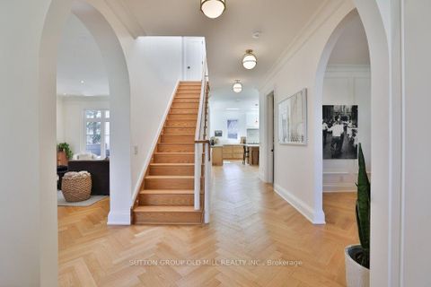 Photo 5 at 5 Elderidge Avenue, Queensway, Toronto