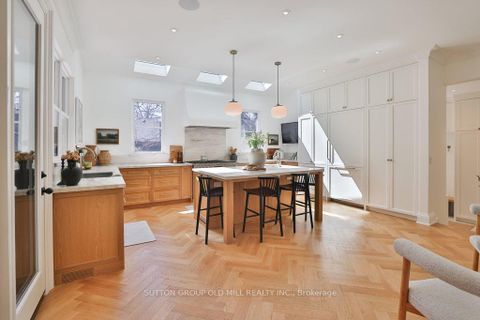 Photo 7 at 5 Elderidge Avenue, Queensway, Toronto