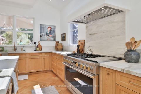 Photo 8 at 5 Elderidge Avenue, Queensway, Toronto