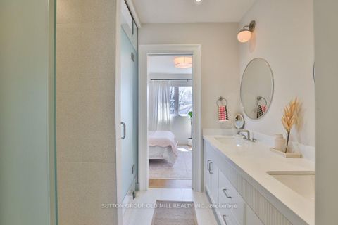 Photo 22 at 5 Elderidge Avenue, Queensway, Toronto