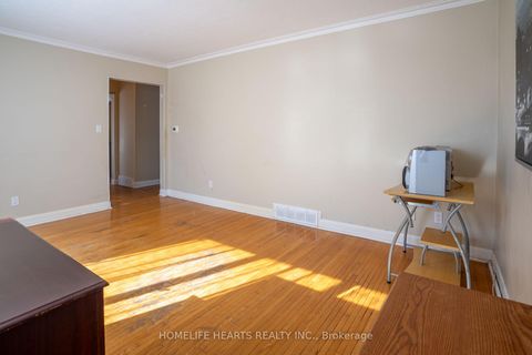Photo 15 at 14 Mackinac Crescent, Bendale, Toronto