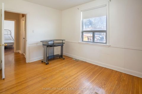 Photo 17 at 14 Mackinac Crescent, Bendale, Toronto