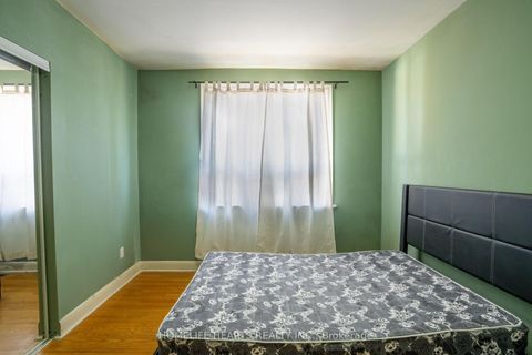 Photo 21 at 14 Mackinac Crescent, Bendale, Toronto