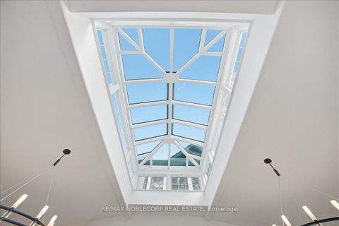 Photo 13 at 38 Glenrose Avenue, Moore Park, Toronto
