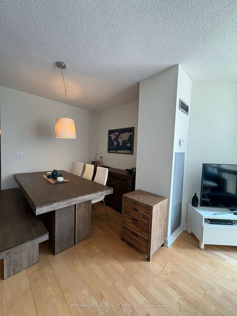 Photo 11 at 1132 - 36 Blue Jays Way, Waterfront Communities C1, Toronto