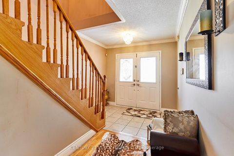 Photo 2 at 56 Havenlea Road, Rouge E11, Toronto