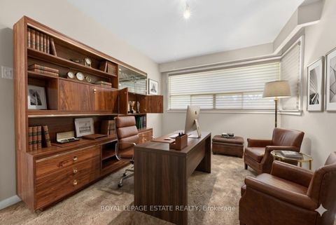 Photo 28 at 8 Wallbridge Court, Willowdale West, Toronto