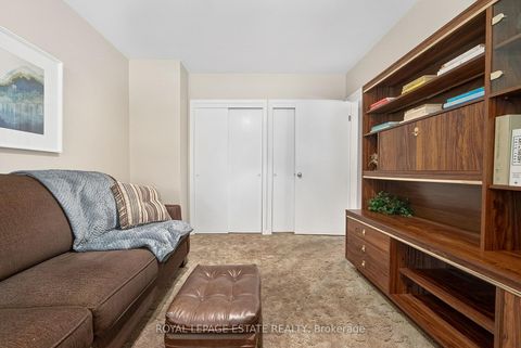 Photo 30 at 8 Wallbridge Court, Willowdale West, Toronto