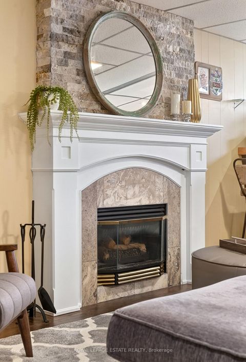 Photo 33 at 8 Wallbridge Court, Willowdale West, Toronto