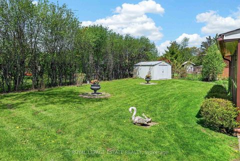 Photo 41 at 8 Wallbridge Court, Willowdale West, Toronto