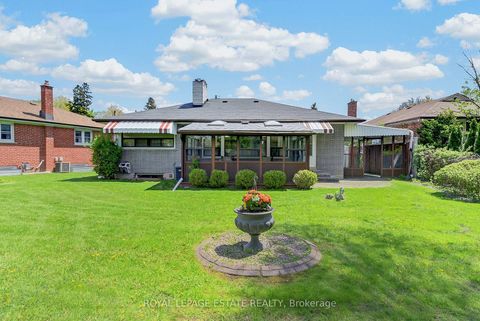 Photo 43 at 8 Wallbridge Court, Willowdale West, Toronto