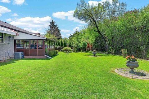 Photo 45 at 8 Wallbridge Court, Willowdale West, Toronto