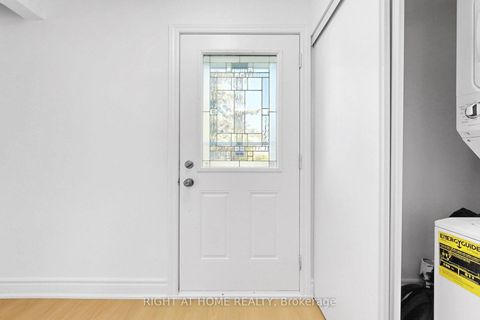 Photo 5 at 22 Lingarde Drive, Maryvale, Toronto