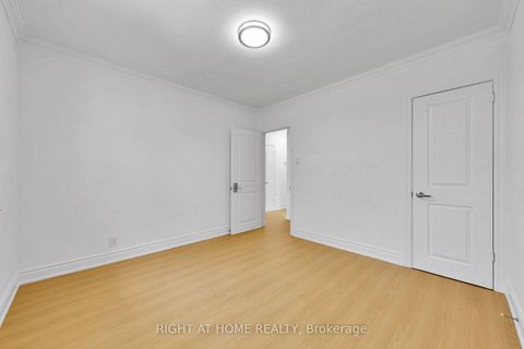 Photo 20 at 22 Lingarde Drive, Maryvale, Toronto