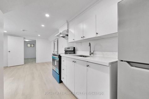 Photo 34 at 22 Lingarde Drive, Maryvale, Toronto