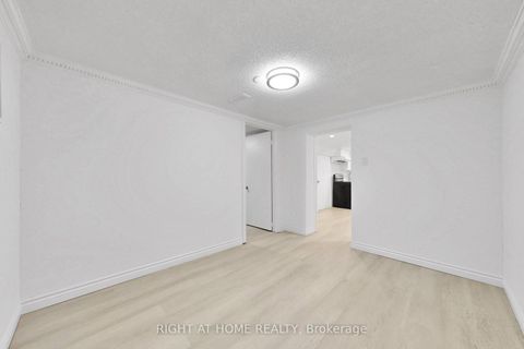 Photo 39 at 22 Lingarde Drive, Maryvale, Toronto