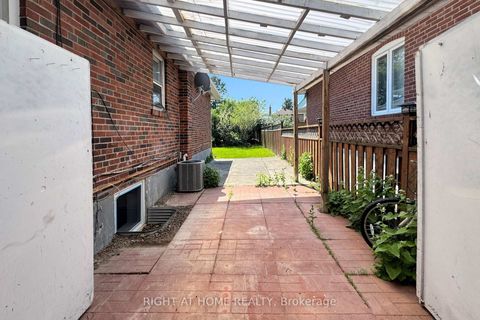 Photo 46 at 22 Lingarde Drive, Maryvale, Toronto