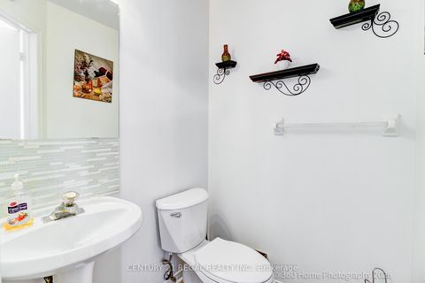 Photo 11 at 42G View Green Crescent, Clairville, Toronto
