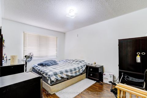 Photo 15 at 42G View Green Crescent, Clairville, Toronto