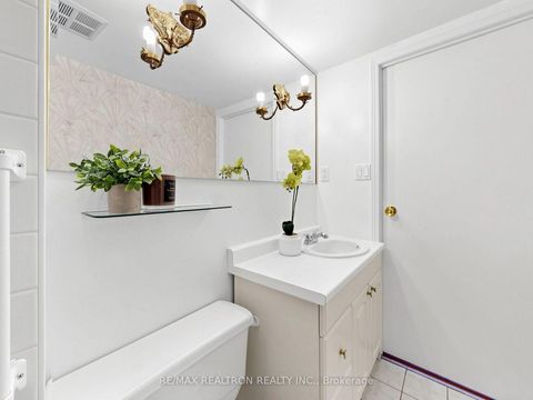 Photo 23 at 608 - 100 Canyon Avenue, Bathurst Manor, Toronto
