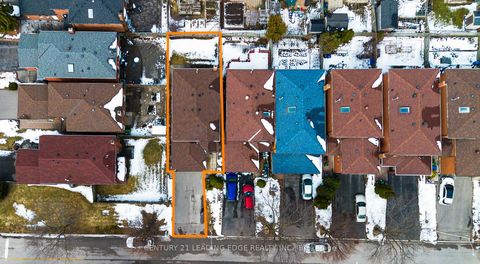 Photo 7 at 4 Treerun Avenue, Steeles, Toronto