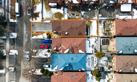 Photo 9 at 4 Treerun Avenue, Steeles, Toronto