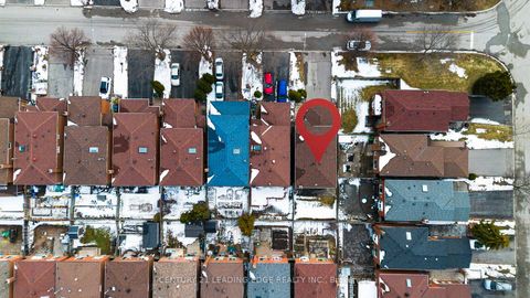 Photo 11 at 4 Treerun Avenue, Steeles, Toronto