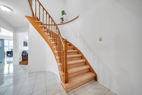 Photo 15 at 4 Treerun Avenue, Steeles, Toronto