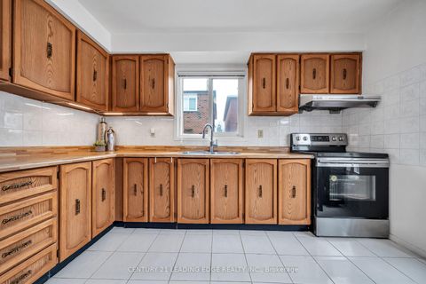 Photo 17 at 4 Treerun Avenue, Steeles, Toronto