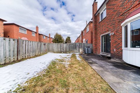 Photo 36 at 4 Treerun Avenue, Steeles, Toronto