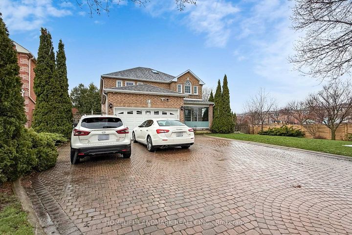 Photo 2 at 22 Lynda Mcneil Place, Middlefield, Markham