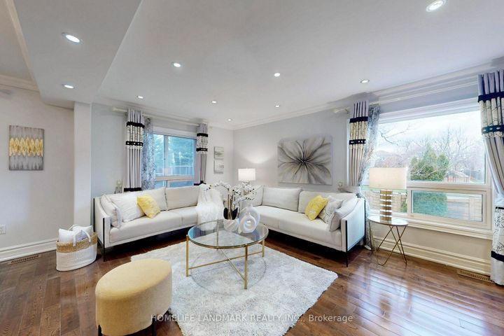 Photo 6 at 22 Lynda Mcneil Place, Middlefield, Markham