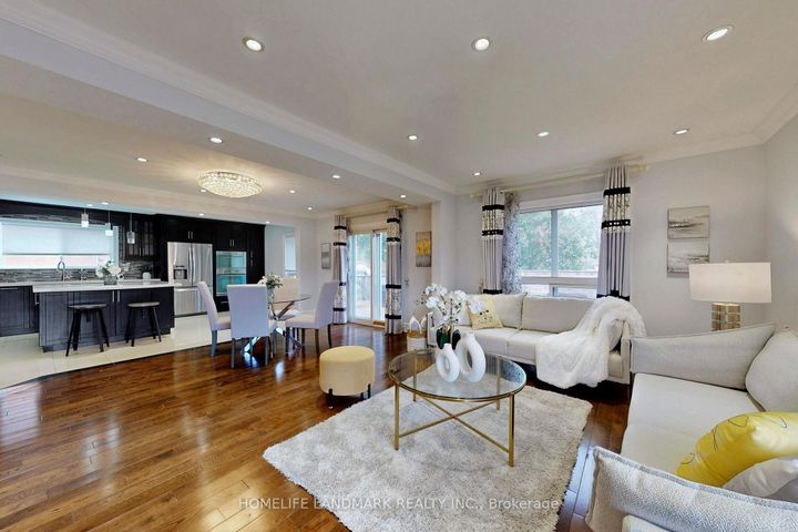 Photo 10 at 22 Lynda Mcneil Place, Middlefield, Markham