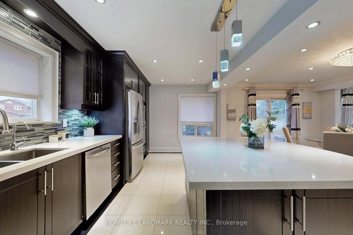 Photo 19 at 22 Lynda Mcneil Place, Middlefield, Markham