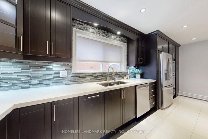 Photo 20 at 22 Lynda Mcneil Place, Middlefield, Markham