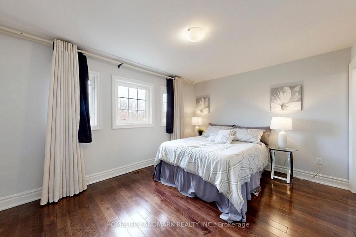 Photo 35 at 22 Lynda Mcneil Place, Middlefield, Markham