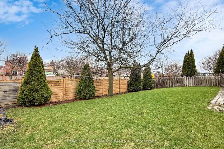 Photo 49 at 22 Lynda Mcneil Place, Middlefield, Markham