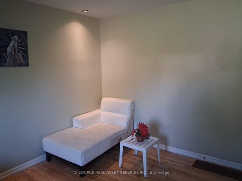 Photo 11 at 11 Ellington Drive, Maryvale, Toronto