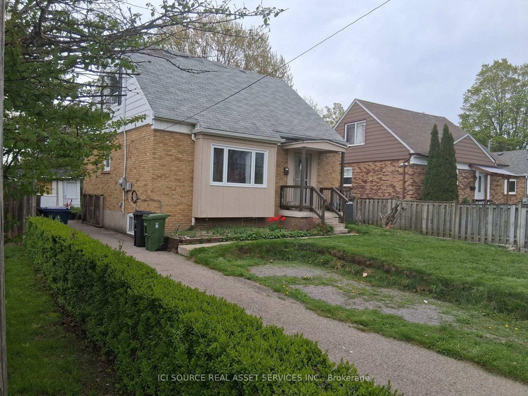 11 Ellington Drive, Maryvale, Toronto 
