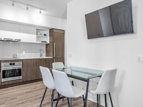 Photo 14 at 805 - 138 Downes Street, Waterfront Communities C8, Toronto