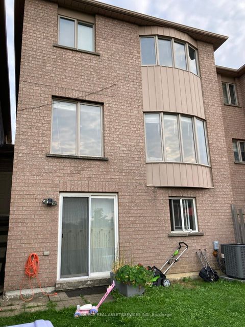 Photo 23 at 63C View Green Crescent, Clairville, Toronto