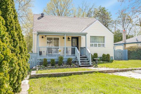 Photo 0 at 2083 Lilac Drive, Alcona, Innisfil