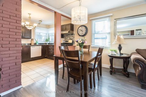 Photo 6 at 2083 Lilac Drive, Alcona, Innisfil