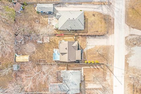 Photo 25 at 2083 Lilac Drive, Alcona, Innisfil
