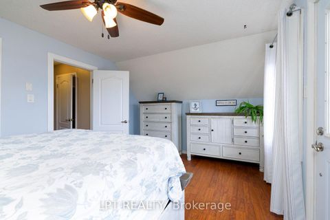 Photo 11 at 11 Hardwood Drive, Sutton & Jackson's Point, Georgina