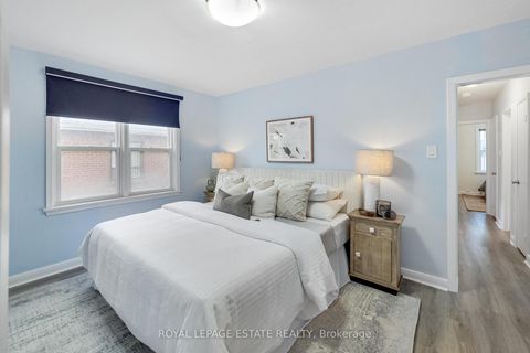 Photo 9 at 36 Linelle Street, Westgate, Toronto