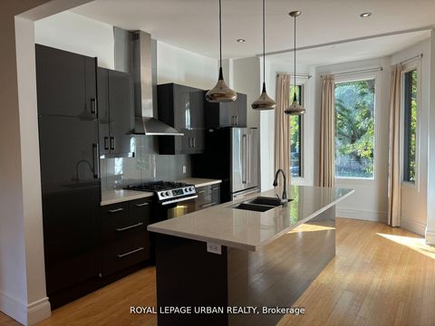 Photo 2 at 323 Ontario Street, Moss Park, Toronto
